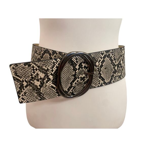 Wide Snakeskin Print Belt Round  Gray-metal Buckle Elastic Back Size XS/S - Picture 1 of 6